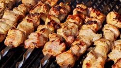 Как приготовить вкусный шашлык: лучший рецепт