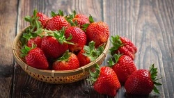 Как быстро помыть клубнику перед едой: простые советы