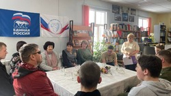 «Отцов в строю сменяют сыновья»