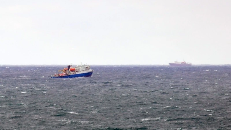 Сильное волнение моря не даёт подойти пассажирским судам к Итурупу 