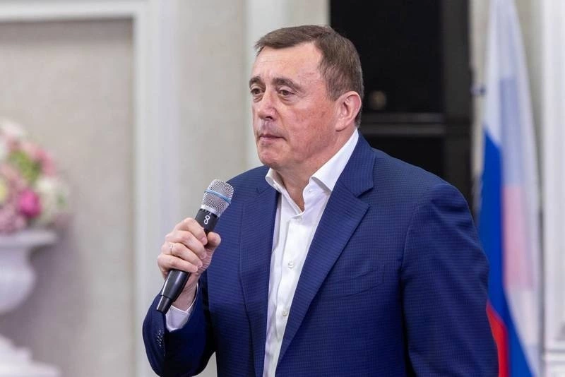 Заслуженных работников рыбной отрасли на Сахалине и Курилах поздравили с Днём рыбака