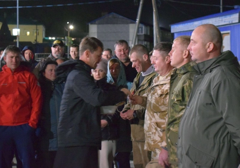 Мобилизованных земляков торжественно проводили в Курильске