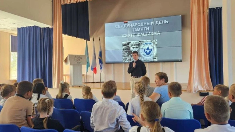 Юные курильчане почтили память жертв фашизма 
