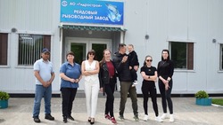 Неравнодушные люди работают здесь 
