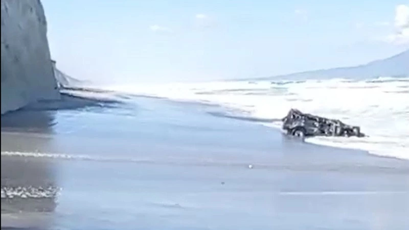 На Итурупе у Белых скал обнаружено тело 65-летнего мужчины с признаками утопления