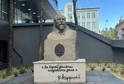Памятник Дзержинскому открыли в столице Приморья 
