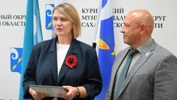 Курильчанку наградили медалью «За помощь фронту» 