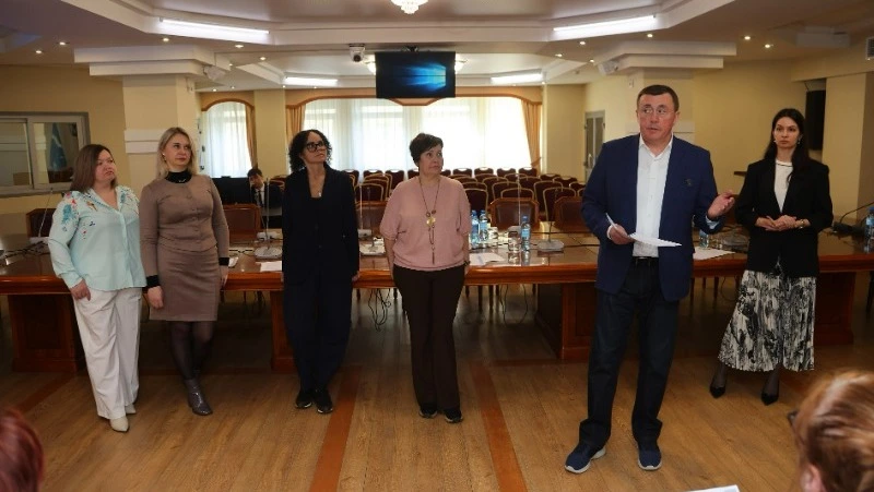 Более 600 проводников здоровья помогают 150 тысячам жителей Сахалина и Курил