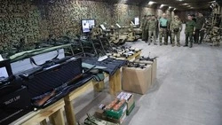 Почти 4,6 тысячи FPV-дронов и более ста мотоциклов Юрий Трутнев передал бойцам СВО от дальневосточников