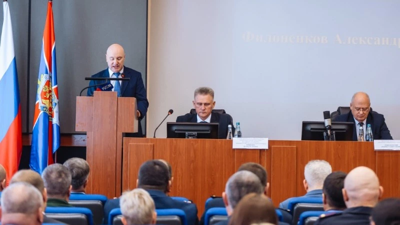 Чтоб бороться с врагом, надо знать его методы