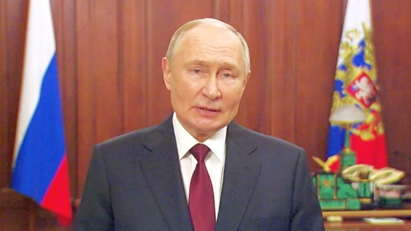 Владимир Путин поздравил сотрудников МВД с профессиональным праздником