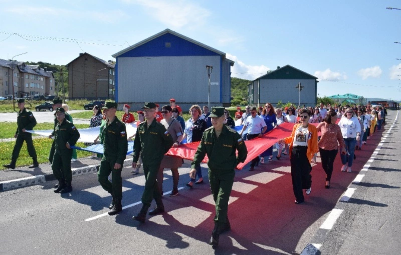 В Курильске отметили День Государственного флага России