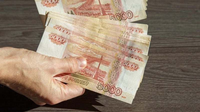 Индексация выплат и новый штраф: какие законы вступают в силу в октябре 2023 года