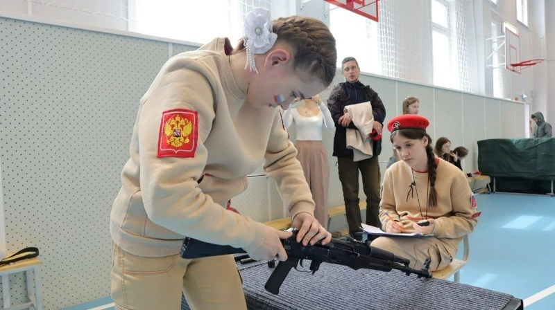 Курильские команды сразились в НВП 