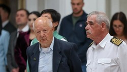 Заслуженных работников рыбопромышленной отрасли поздравил глава региона