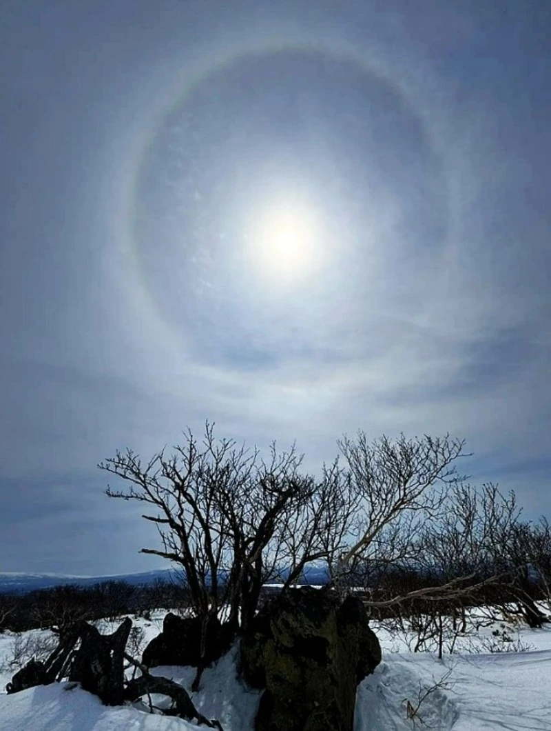 Жители Итурупа наблюдали солнечное гало