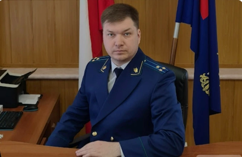 Транспортному прокурору понравилась новая школа в Курильске