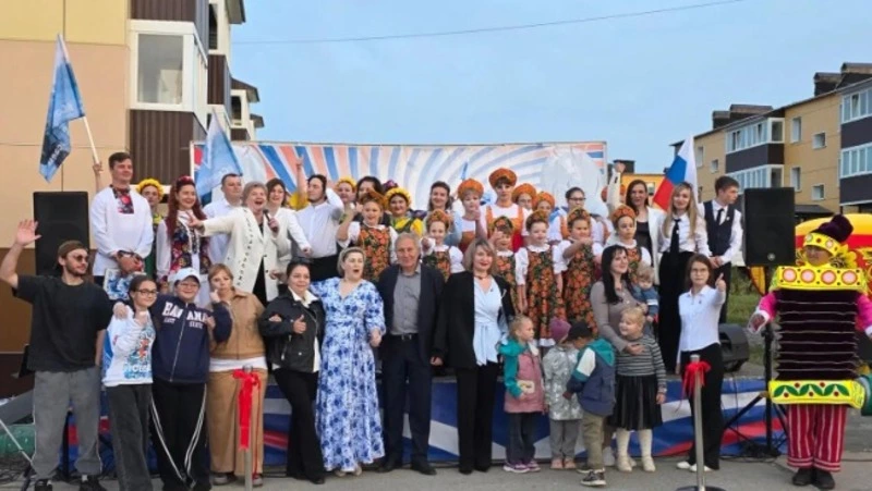 С новосельем, Дом культуры! 