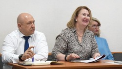 Глава Курильского района Анна Оськина сложила свои полномочия 