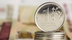 Повышение пенсий и ограничение продажи спиртного в барах: что изменится для россиян с 1 апреля